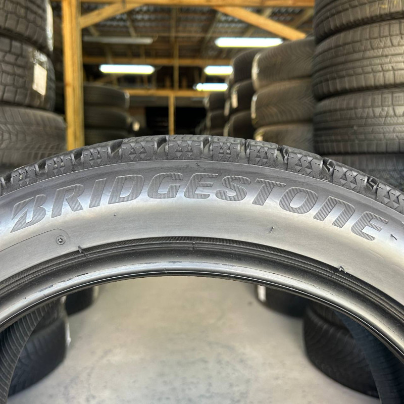 215/50 R17 BRIDGESTONE BLIZZAK VRX2 8mm