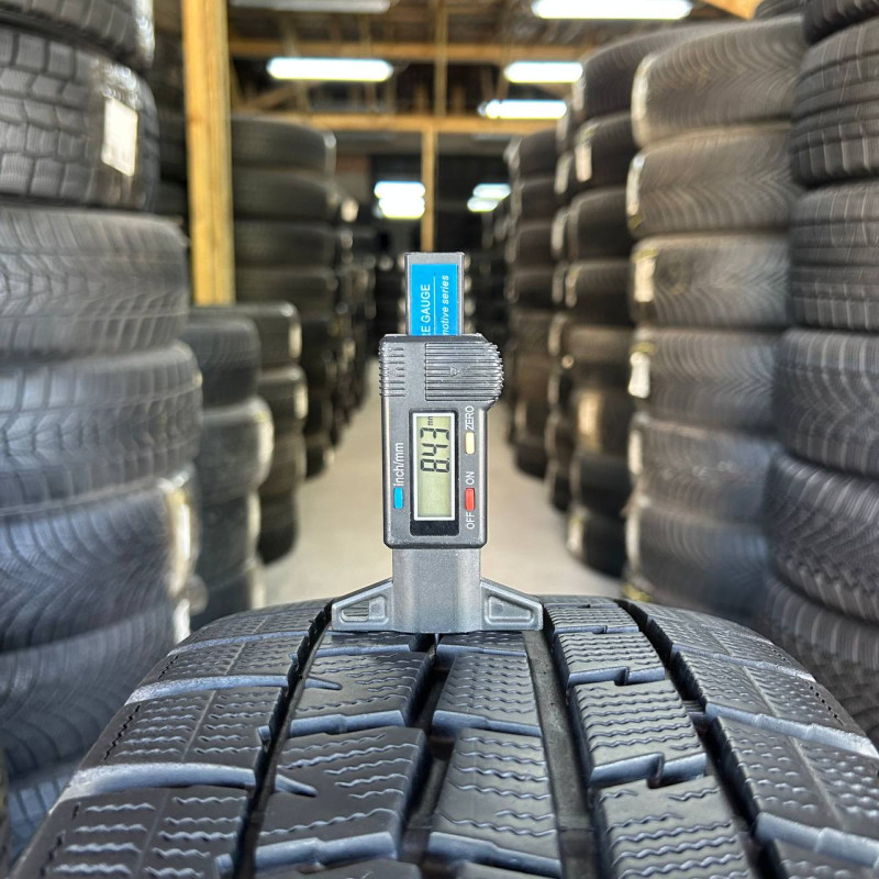215/45 R17 DUNLOP WINTER MAXX WM01 8mm