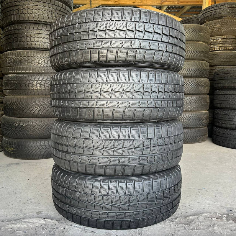 215/55 R17 DUNLOP WINTER MAXX WM01 7mm