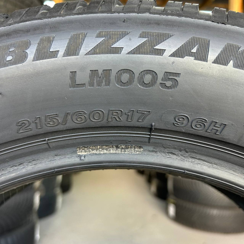 215/60 R17 BRIDGESTONE BLIZZAK LM005 7mm