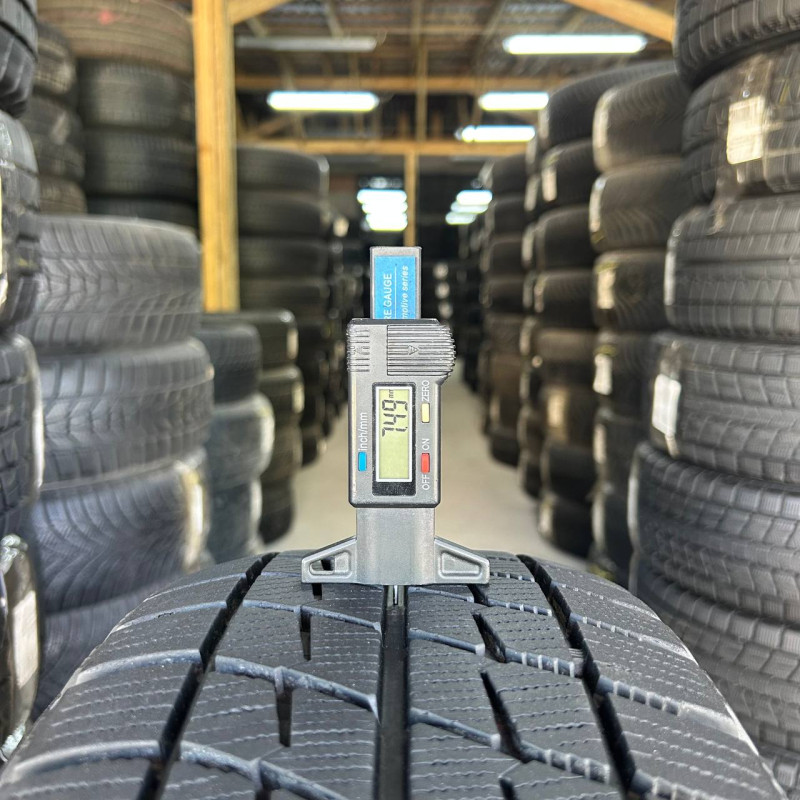 215/60 R17 BRIDGESTONE ICEPARTNER 7mm