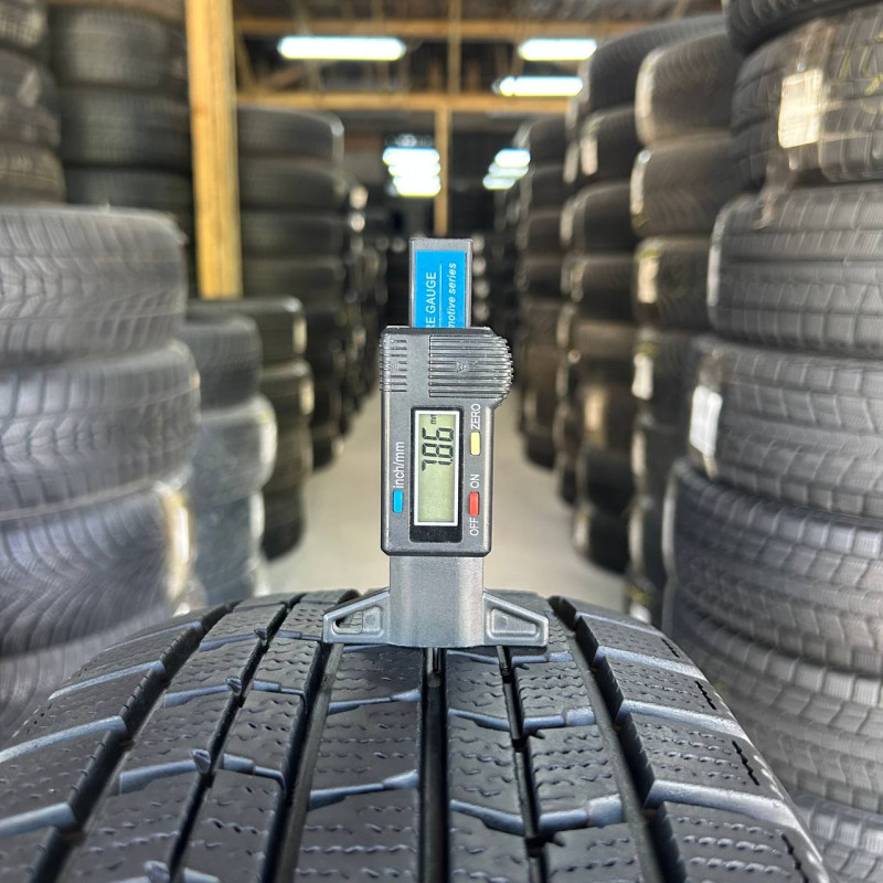 215/60 R17 DUNLOP DSX 2 7mm