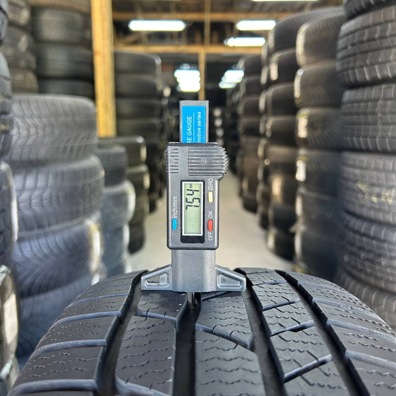 215/60 R17 CONTINENTAL CONTIWINTERCONTACT TS830P 7mm