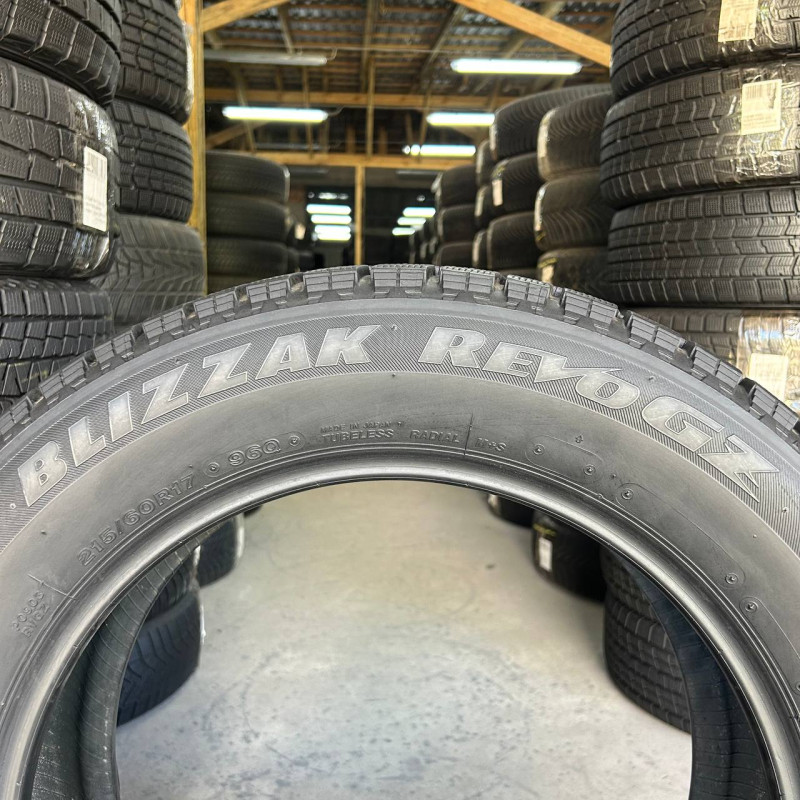 215/60 R17 BRIDGESTONE BLIZZAK REVO GZ 7mm