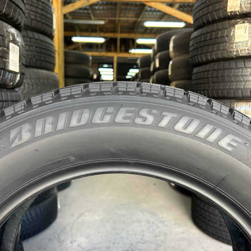 215/60 R17 BRIDGESTONE BLIZZAK REVO GZ 7mm