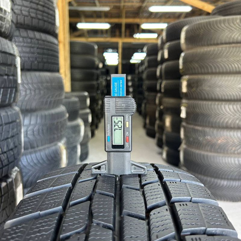 215/60 R17 GOODYEAR ICE NAVI 6 7mm
