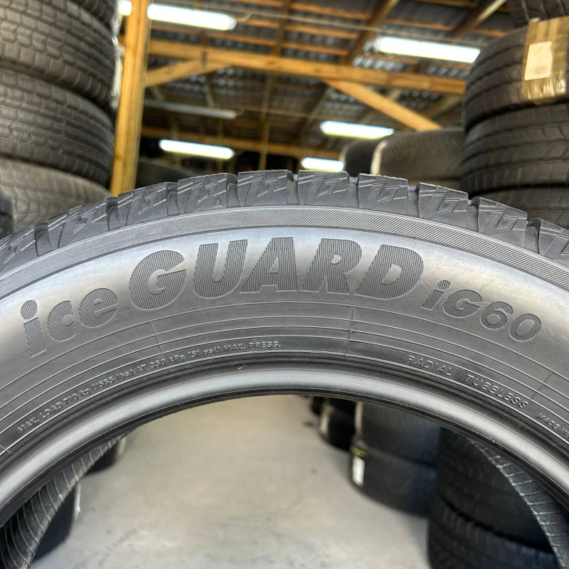 215/60 R17 YOKOHAMA ICE GUARD IG60 8mm