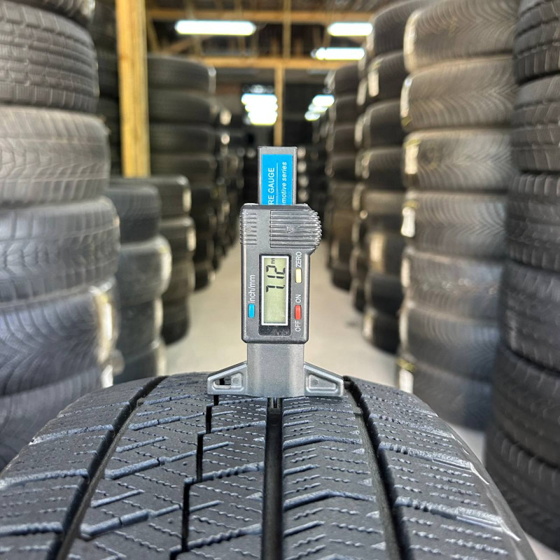 205/45 R17 BRIDGESTONE BLIZZAK VRX2 7mm
