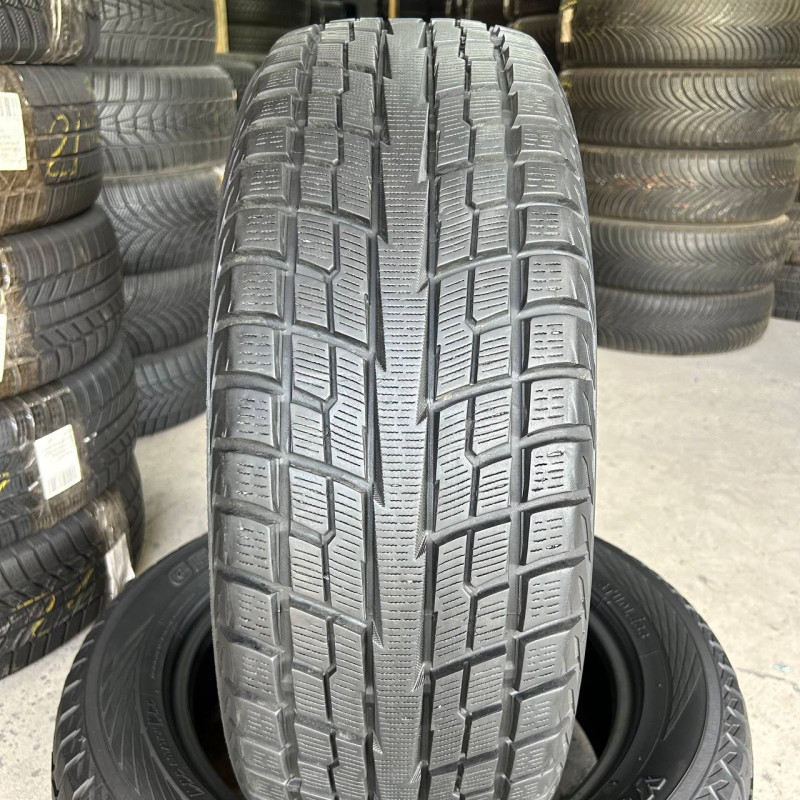 215/60 R17 YOKOHAMA GEOLANDAR I/T-S 8mm