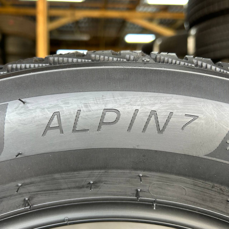 215/65 R17 MICHELIN ALPIN 7 6mm