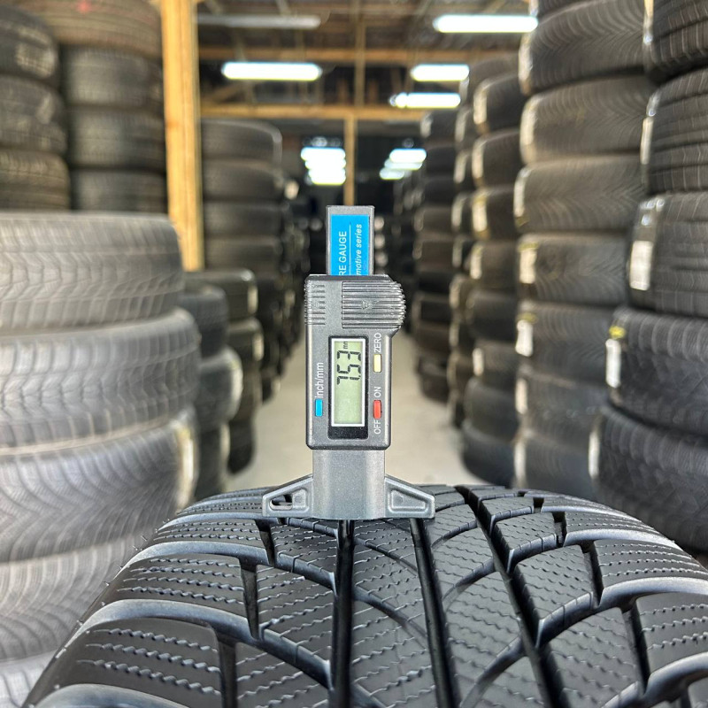 225/55 R17 BRIDGESTONE BLIZZAK LM001 RUN FLAT * 7mm