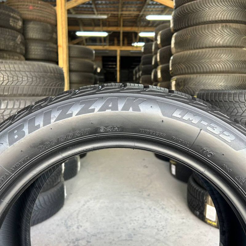 225/50 R17 BRIDGESTONE BLIZZAK LM-32 7mm