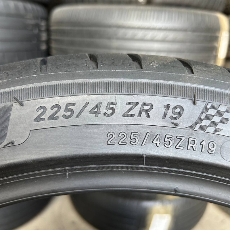 225/45 R19 MICHELIN PILOT SPORT 4 7mm
