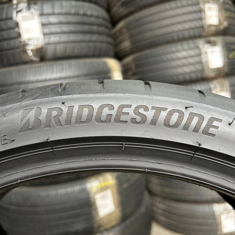235/35 R19 BRIDGESTONE POTENZA S005 4mm