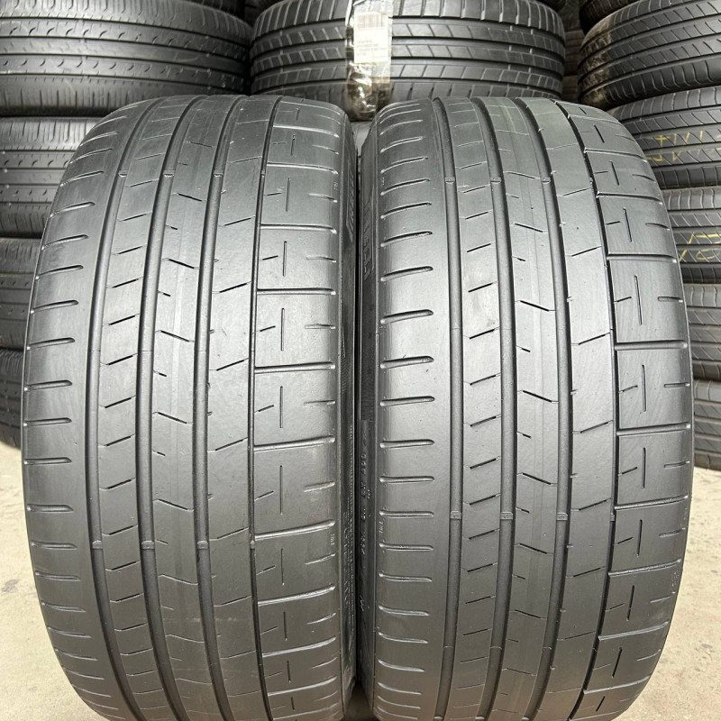 235/35 R19 PIRELLI PZERO PZ4 5mm