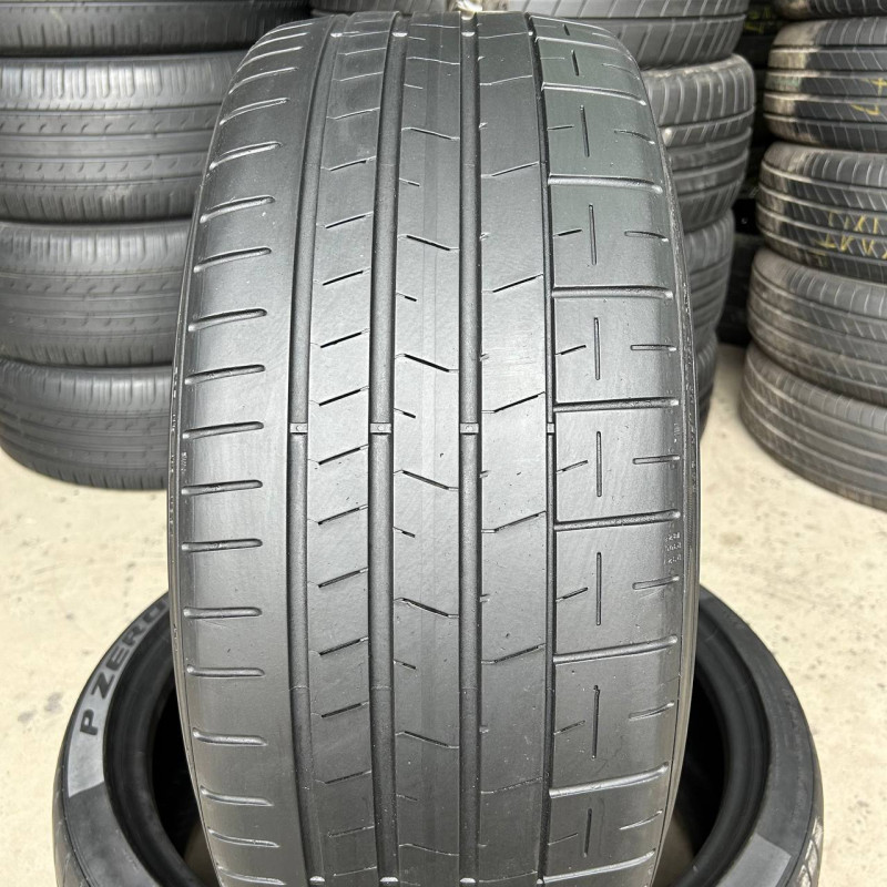 235/35 R19 PIRELLI PZERO PZ4 5mm