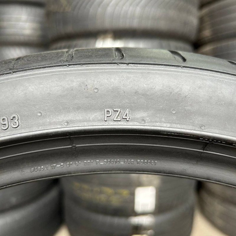 235/35 R19 PIRELLI PZERO PZ4 5mm