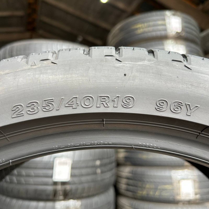 235/40 R19 BRIDGESTONE POTENZA S001 5mm