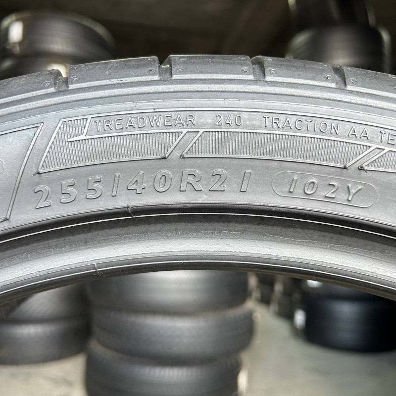 255/40 R21 DUNLOP SP SPORT MAXX GT 4mm