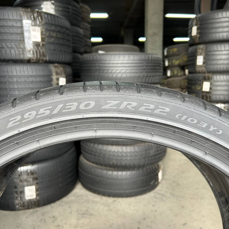 295/30 R22 PIRELLI PZERO PZ4 5mm