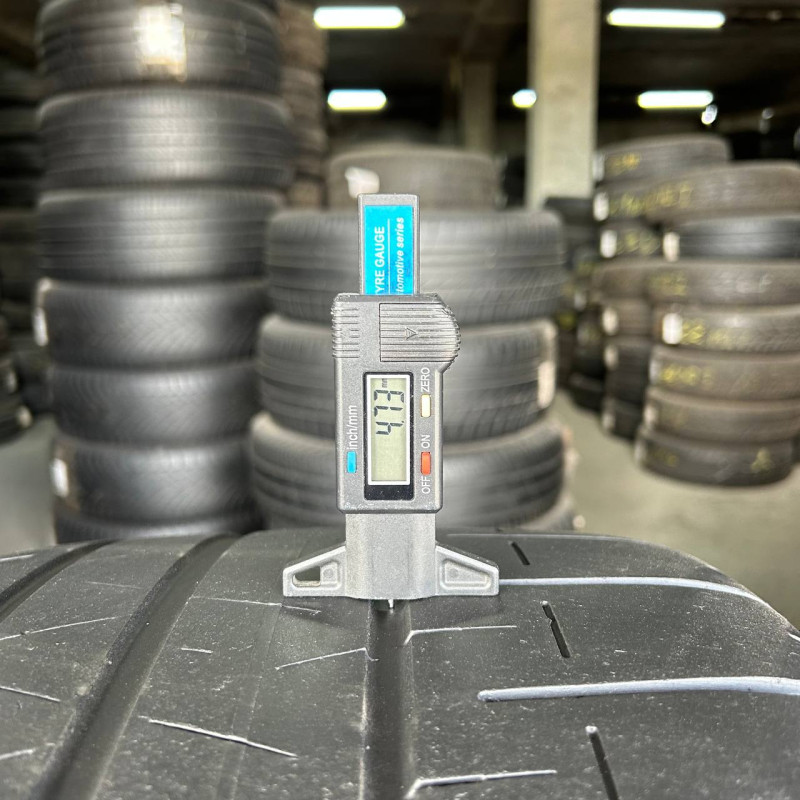 315/30 R22 PIRELLI PZERO CORSA 4mm
