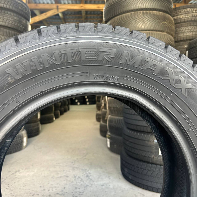 195/65 R15 DUNLOP WINTER MAXX WM02 6mm