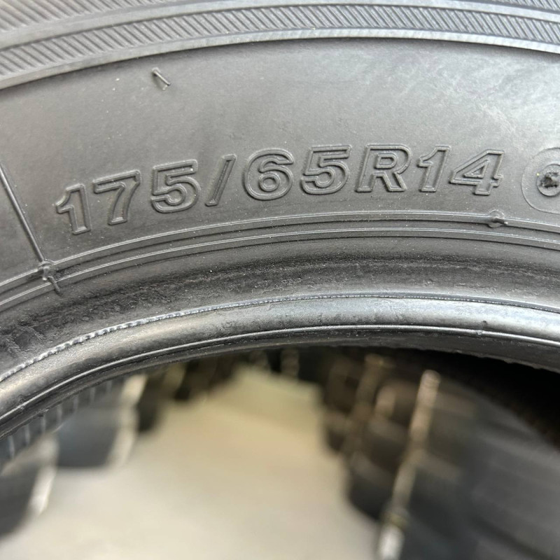 175/65 R14 BRIDGESTONE BLIZZAK VRX 8mm