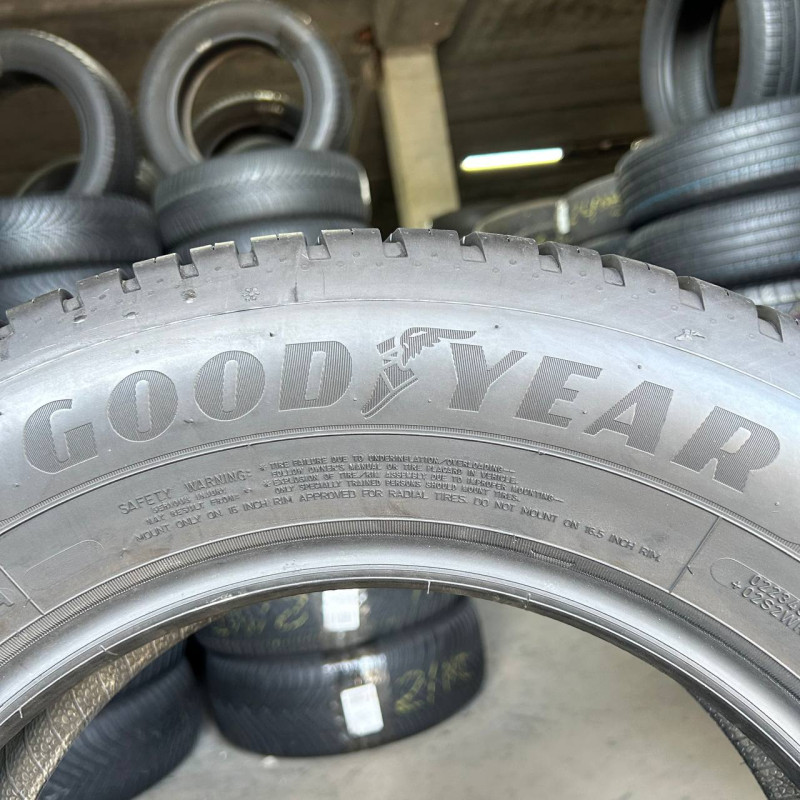 215/65 R16 GOODYEAR VECTOR 4 SEASONS GEN-3 7mm