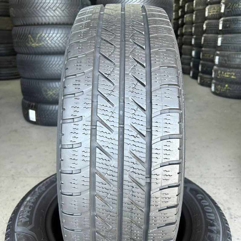 205/65 R16C GOODYEAR VECTOR 4 SEASONS CARGO 7mm