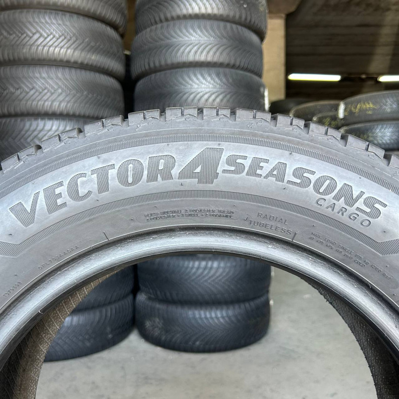 205/65 R16C GOODYEAR VECTOR 4 SEASONS CARGO 7mm