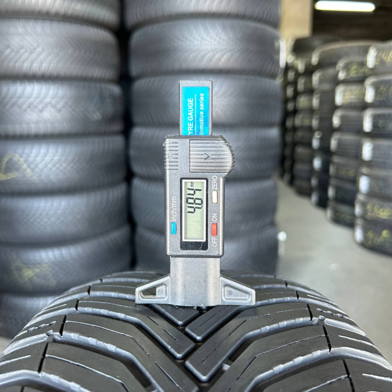 215/65 R16 MICHELIN CROSS CLIMATE 2 4mm