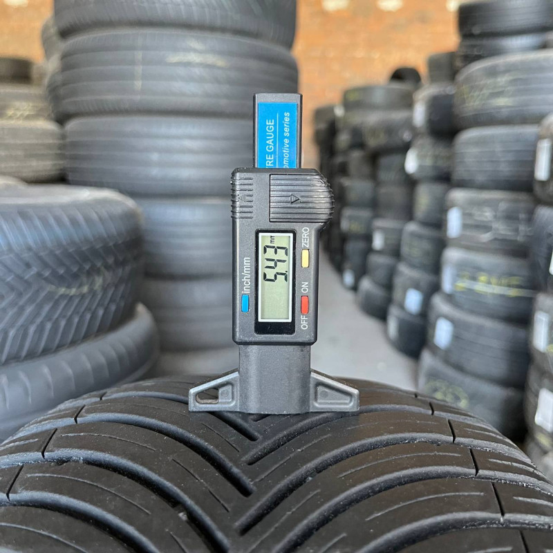 215/55 R17 KLEBER QUADRAXER 3 ALL SEASON 5mm