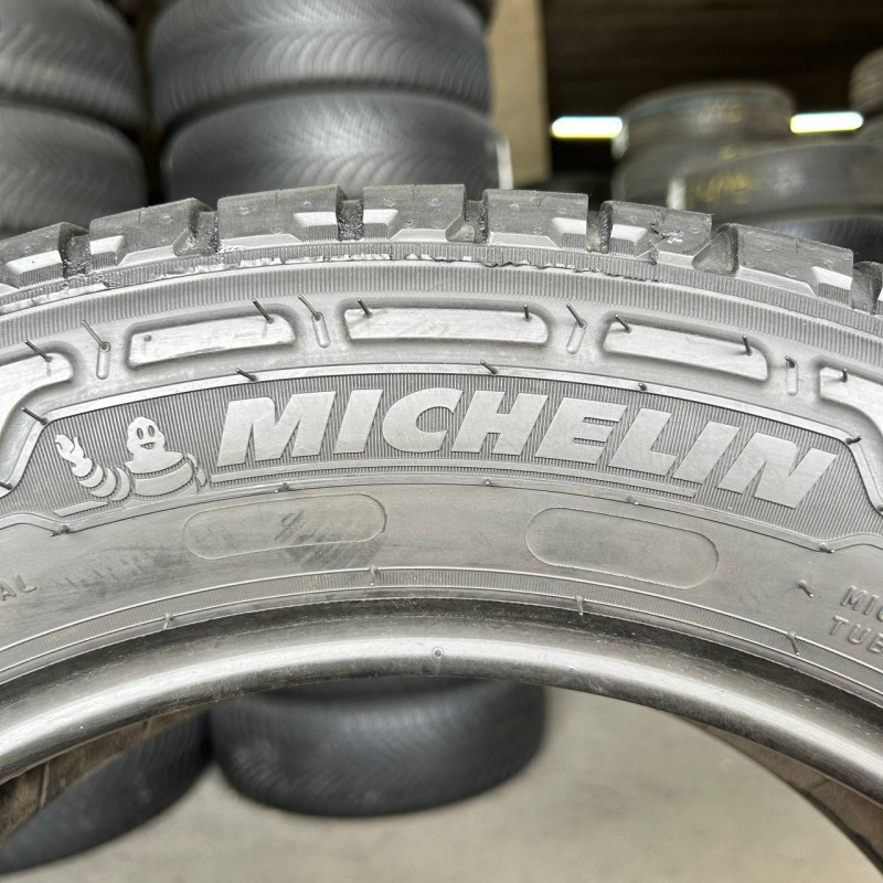215/60 R17C MICHELIN AGILIS CROSSCLIMATE 6mm